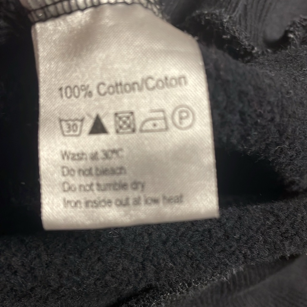 Black Avnier Crewneck Sweater/Sweatshirt. Size Medium. Good Used Condition. M - Picture 6 of 7